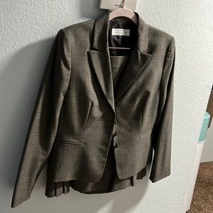 Tahari Suit - Arthur S. Levine